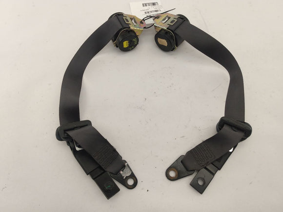 Land Rover Discovery Pair Of Rear Seat Belts And Retractors