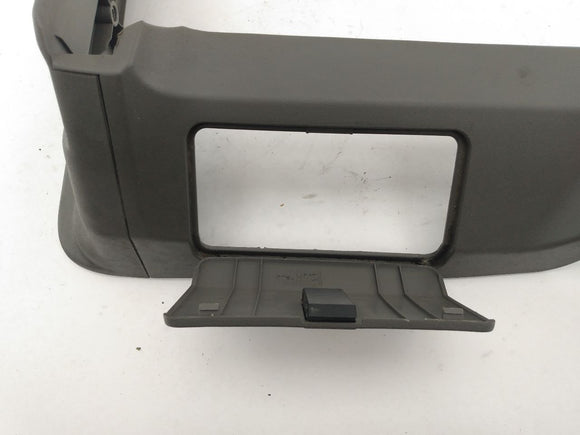 Land Rover Discovery Front Right Seat Trim