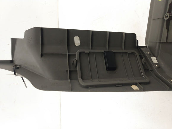 Land Rover Discovery Front Right Seat Trim
