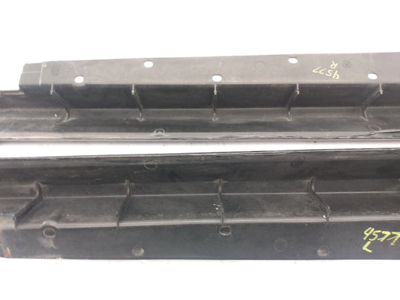 Land Rover Discovery Pair Of Side Skirt Panels