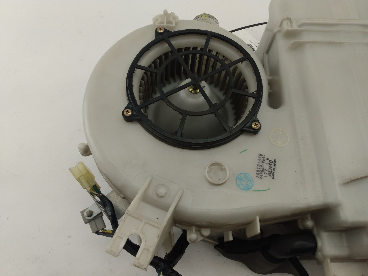 Land Rover Discovery Rear Air Conditioning Unit - 0