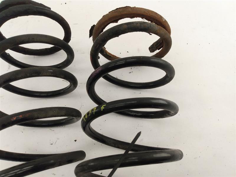 Land Rover Discovery Front Suspension Spring Pair