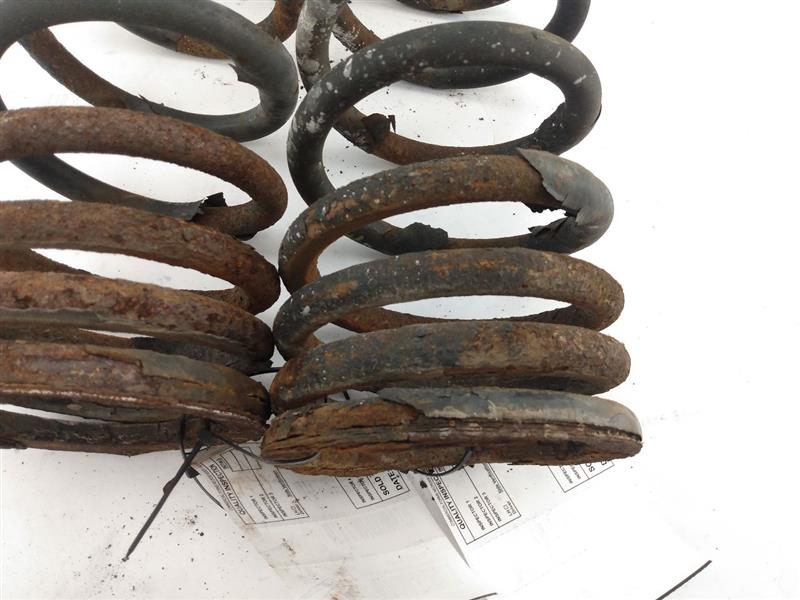 Land Rover Discovery Pair Of Rear Coil Springs