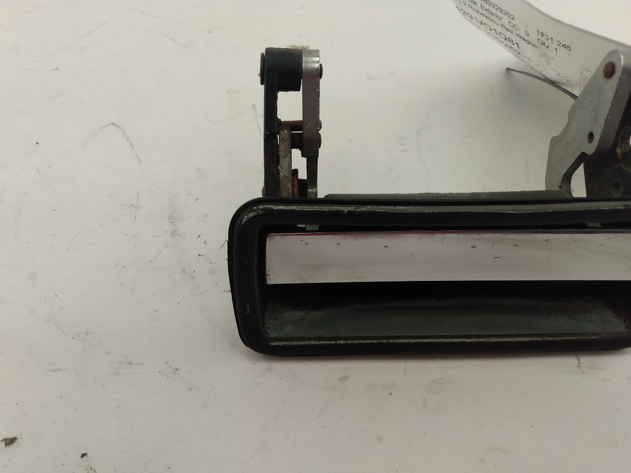 Volvo 245 Front Right Exterior Door Handle - 0