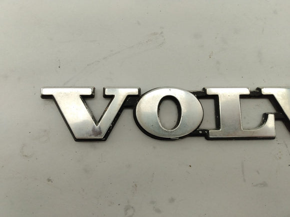 Volvo 245 Pair Of Hatch Volvo Emblems