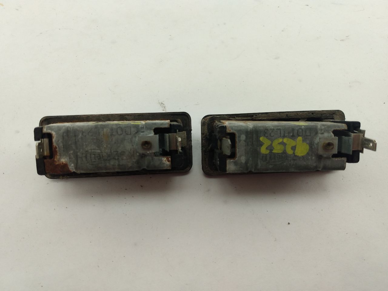 Volvo 245 Pair Of License Plate Lights