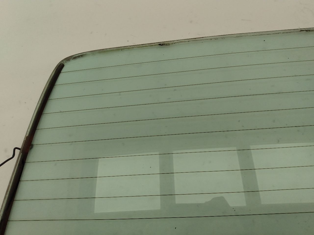 Volvo 245 Back Glass