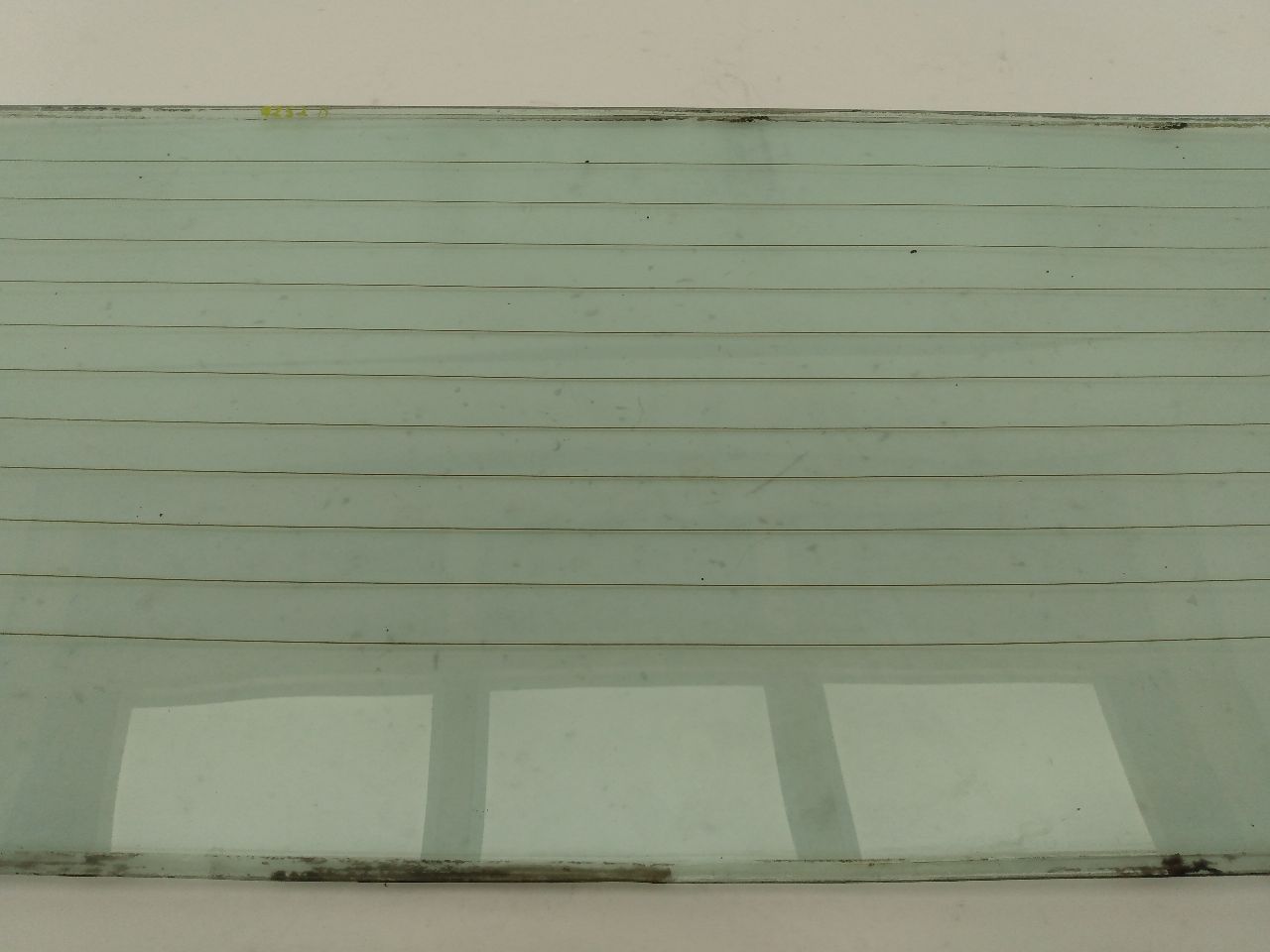 Volvo 245 Back Glass