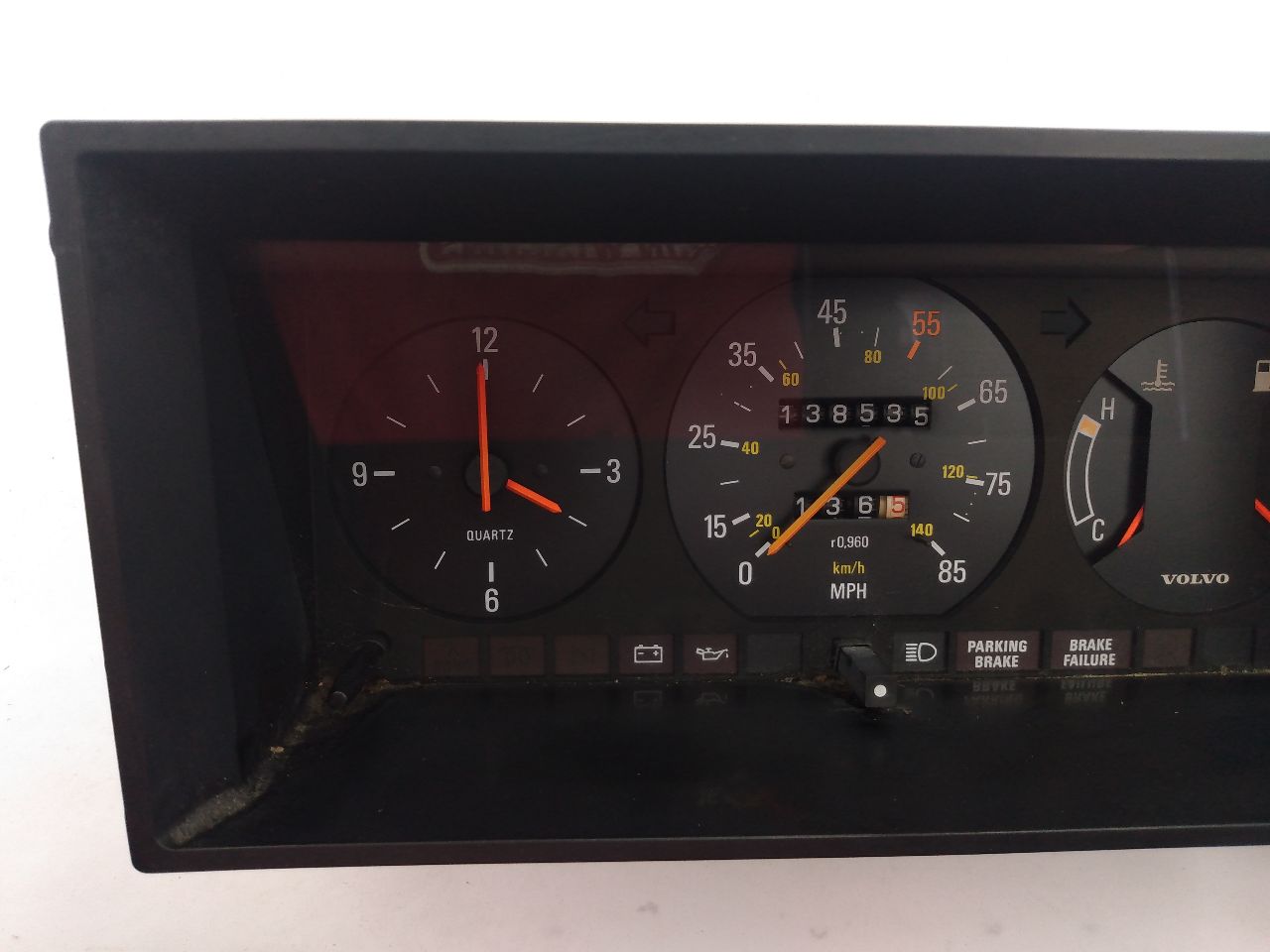 Volvo 245 Speedometer Cluster - 0