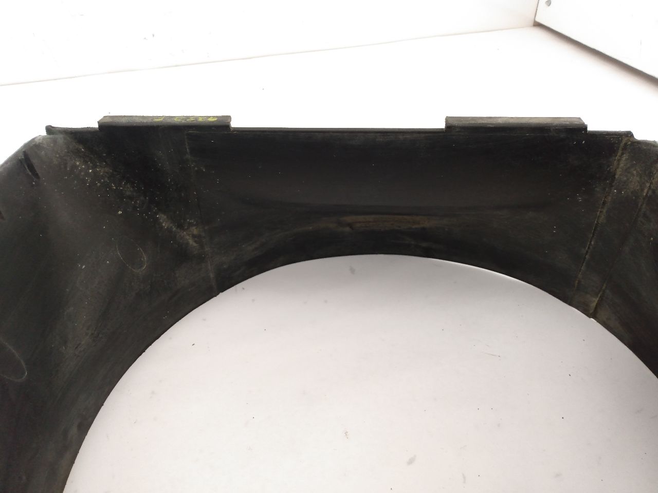 Volvo 245 Radiator Shroud