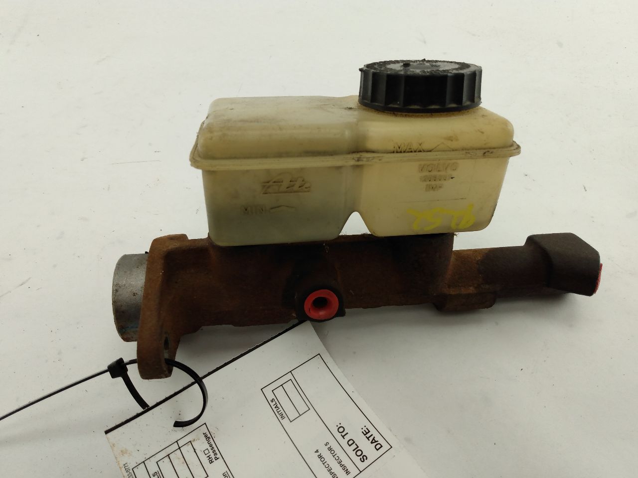 Volvo 245 Brake Master Cylinder