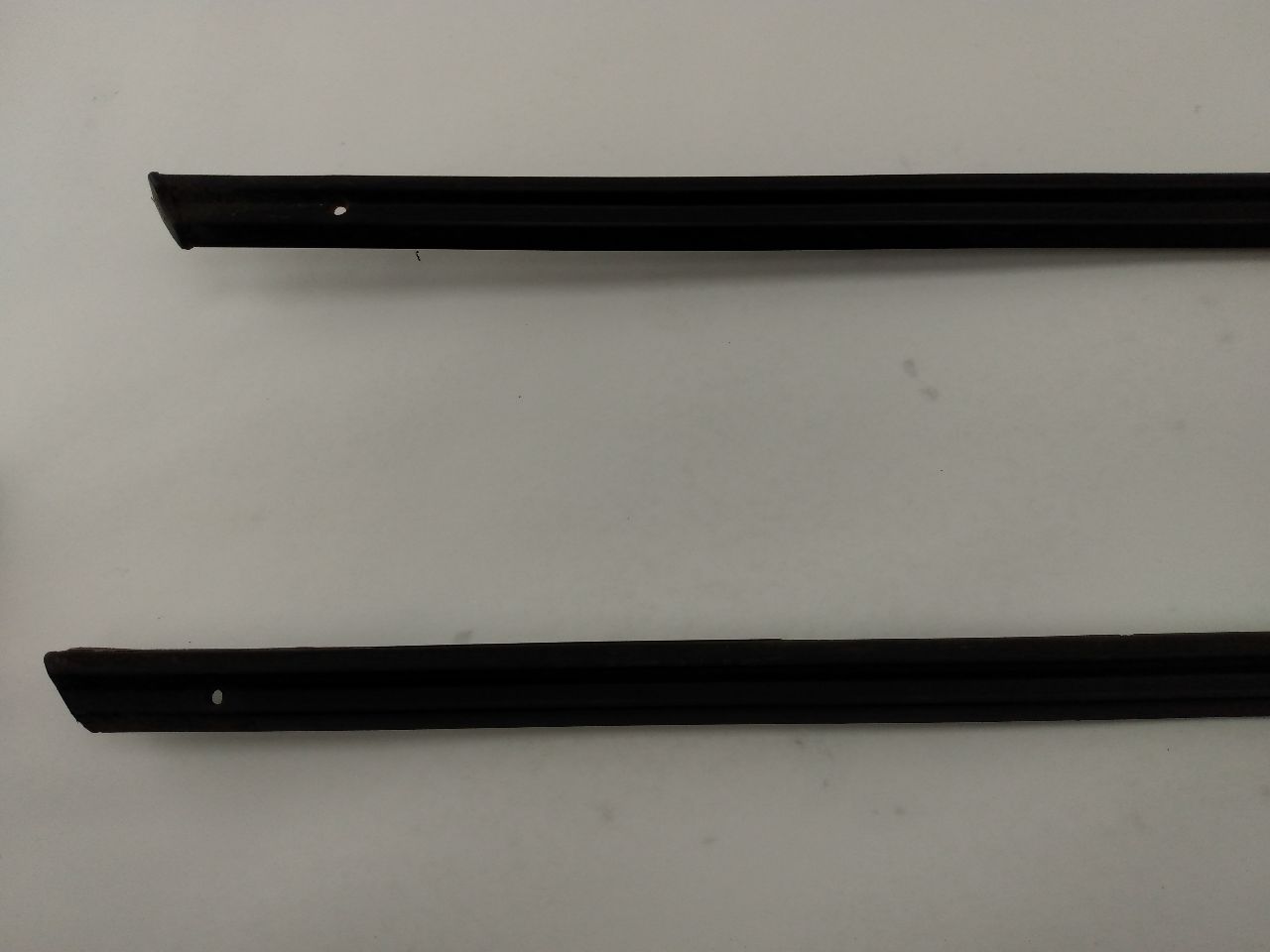 Volvo 245 Pair Of Rocker Panel Trim - 0