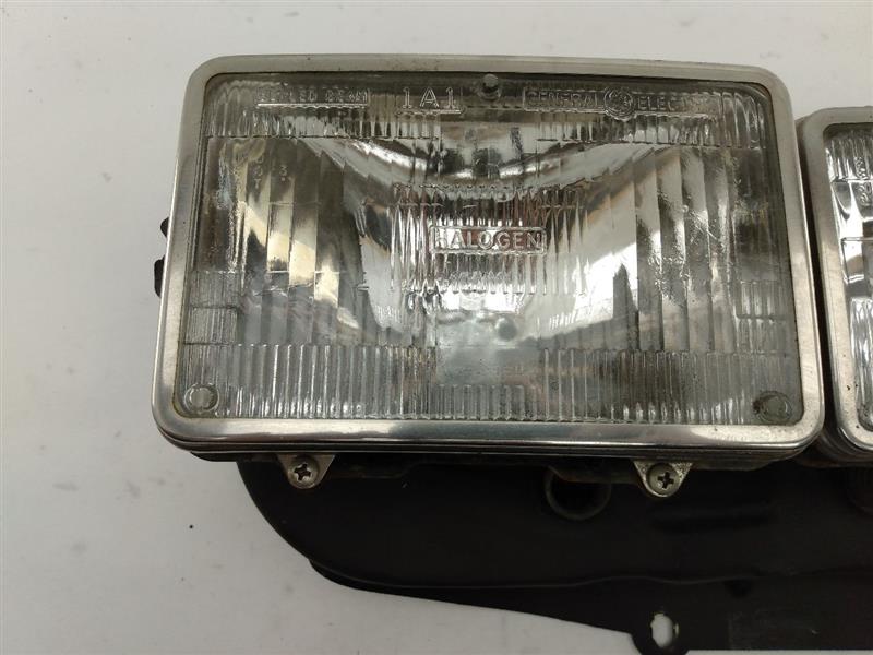 Volvo 245 Front Left Headlight - 0