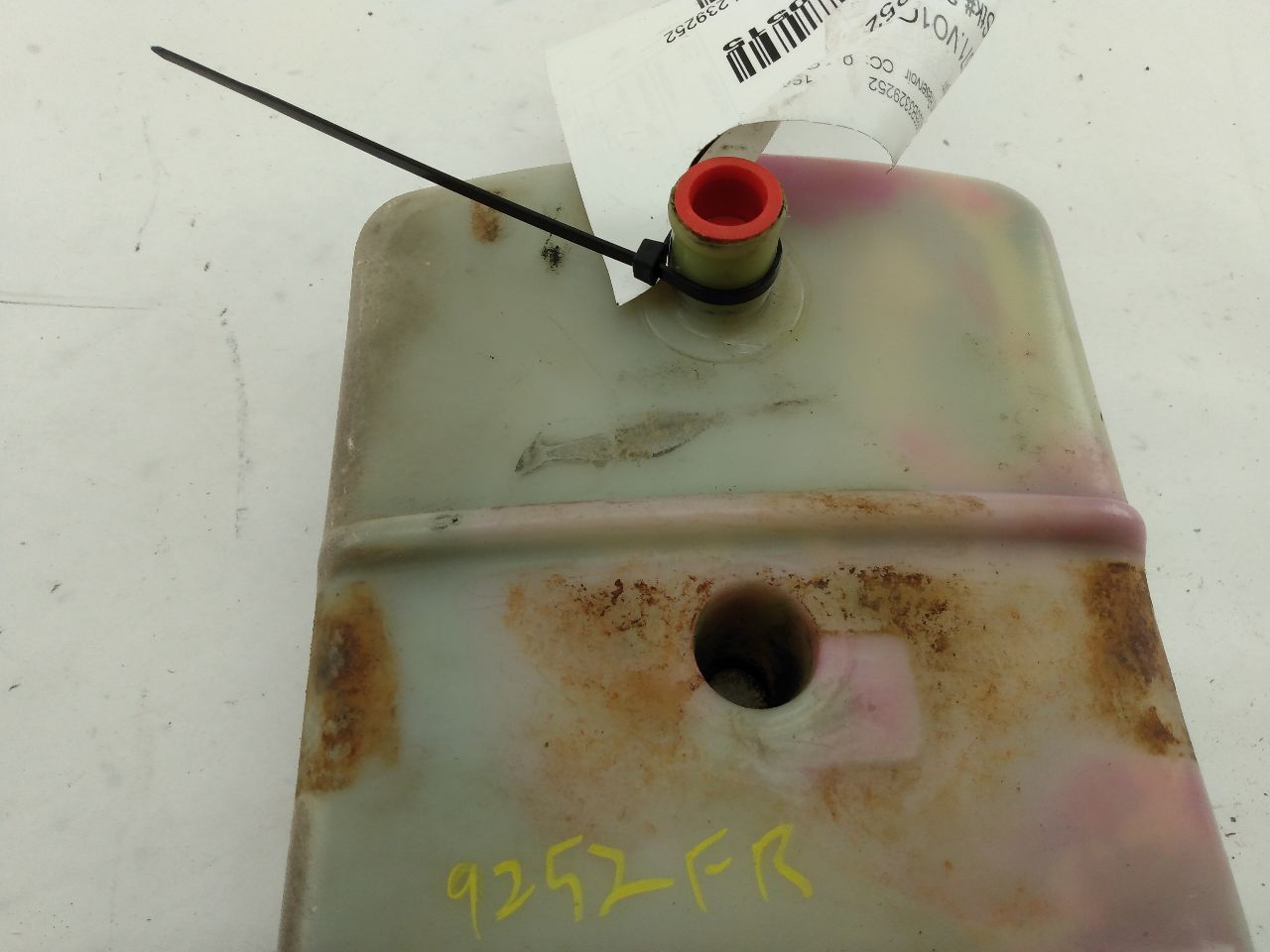 Volvo 245 Coolant Reservoir