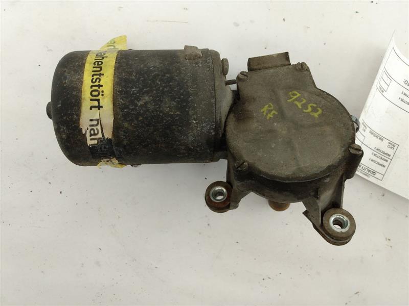 Volvo 245 Windshield Washer Motor