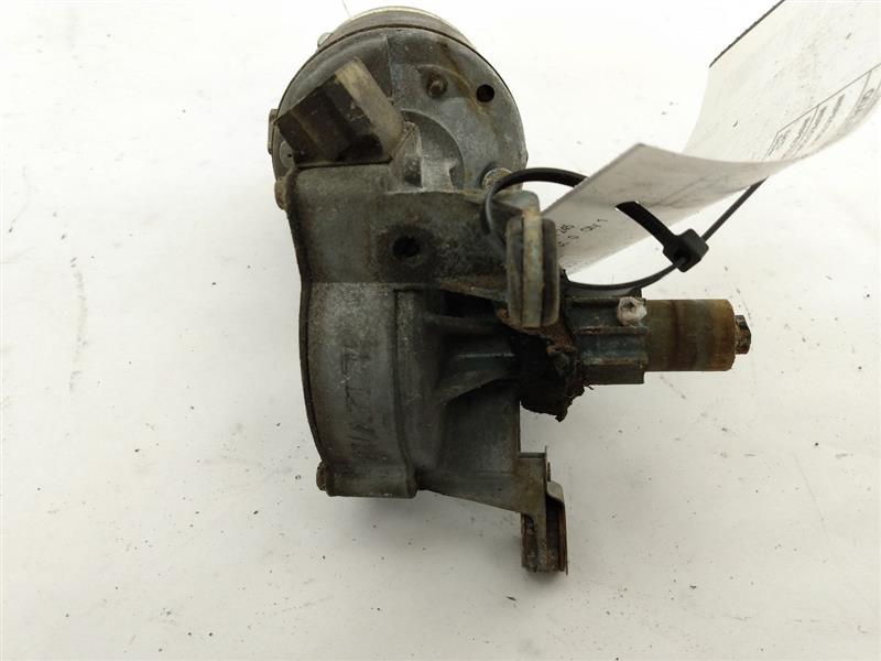 Volvo 245 Windshield Washer Motor