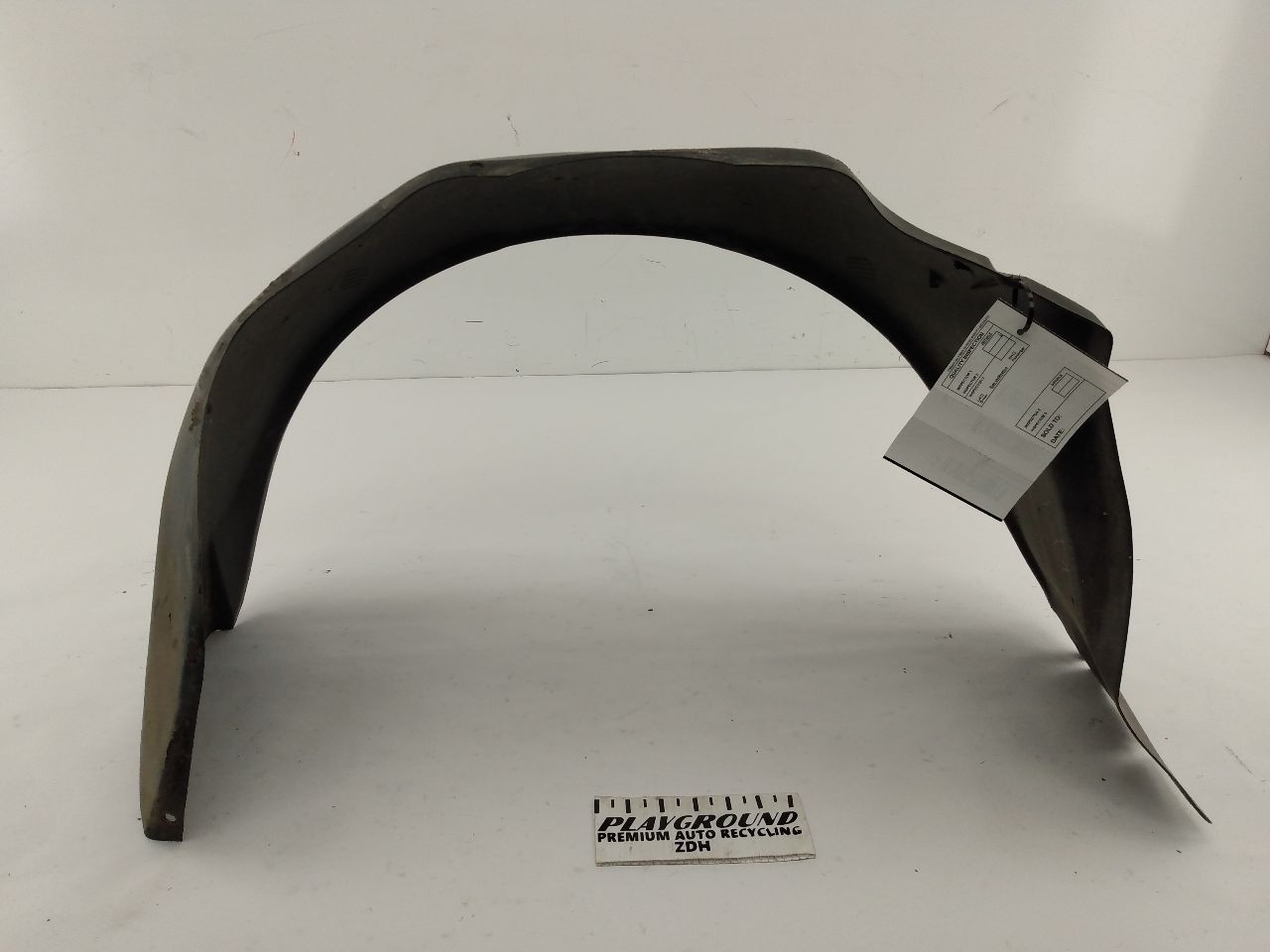 Volvo 245 Front Right Fender Liner