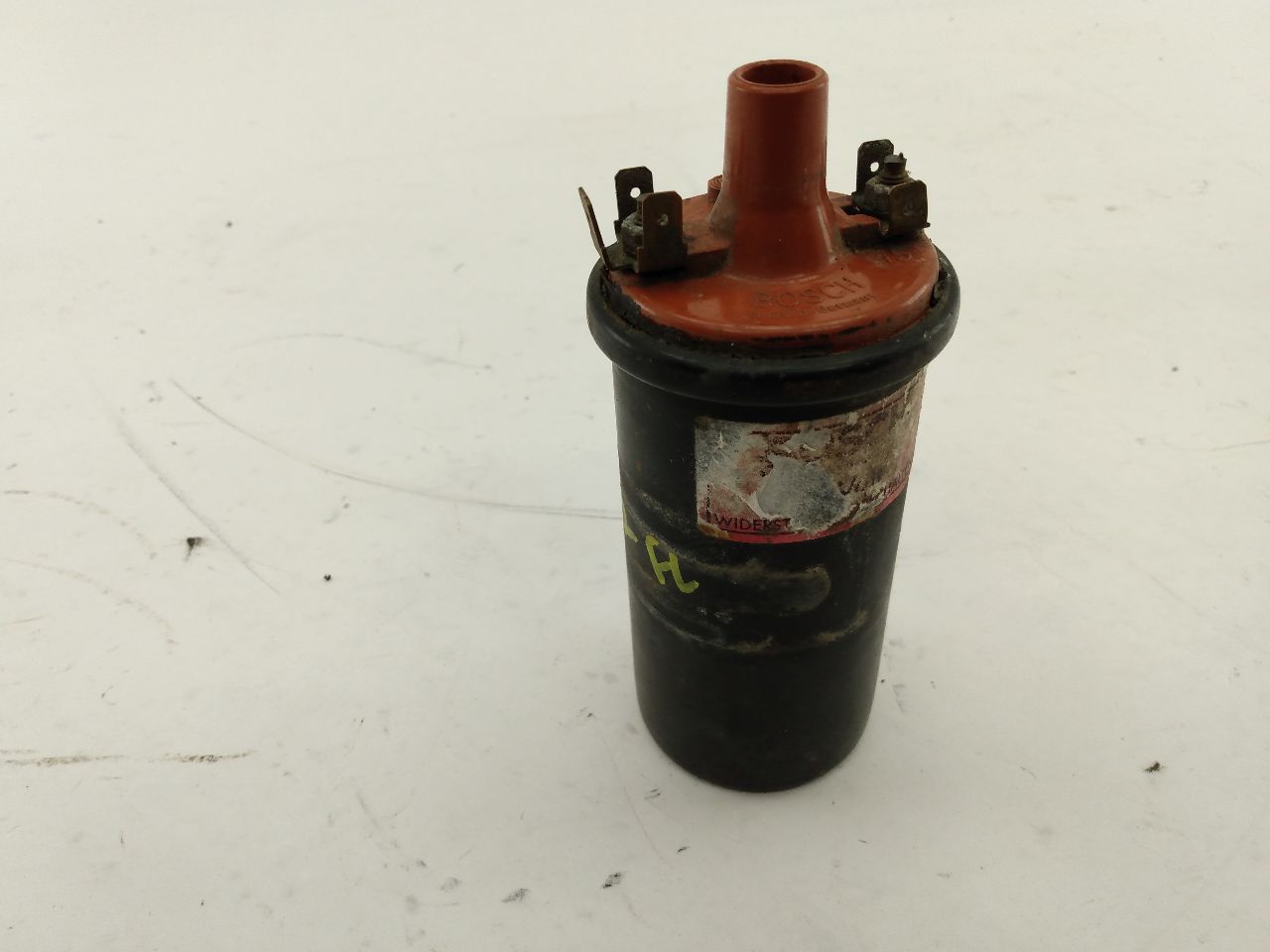 Volvo 245 Ignition Coil - 0