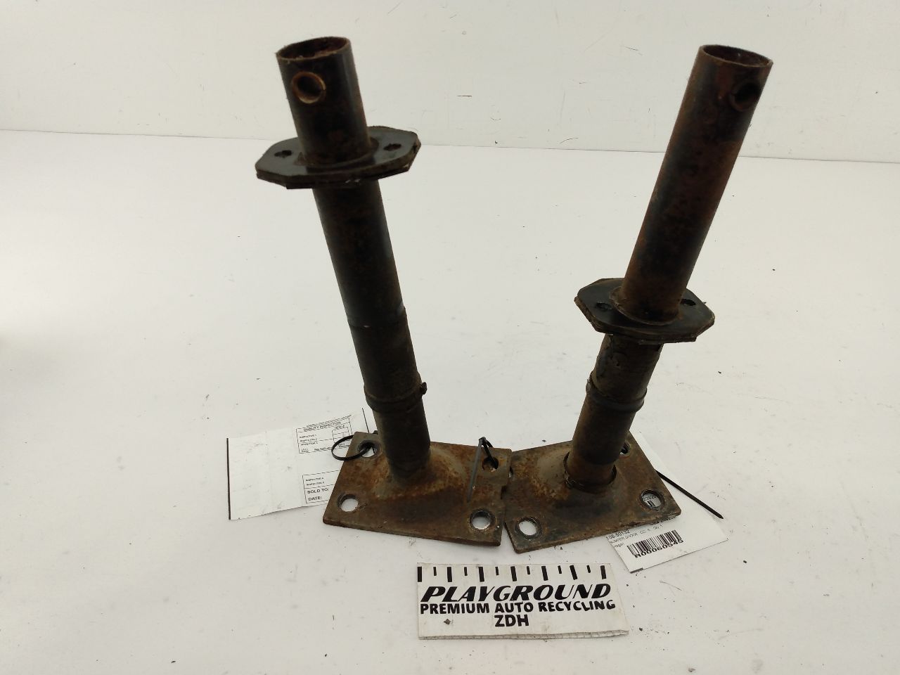 Volvo 245 Pair Of Front Bumper Shock Absorbers