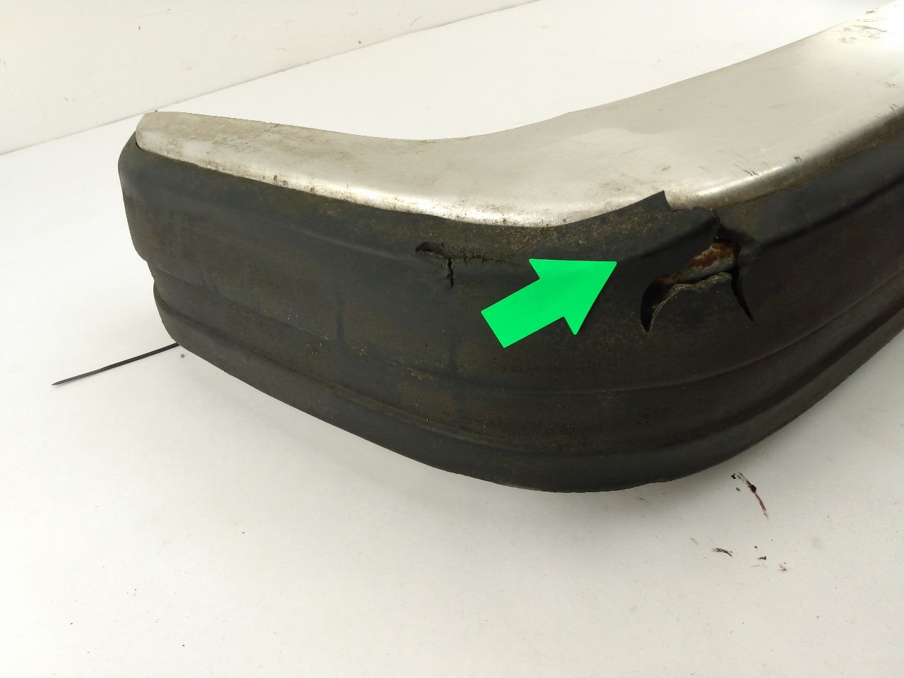 Volvo 245 Front Bumper - 0