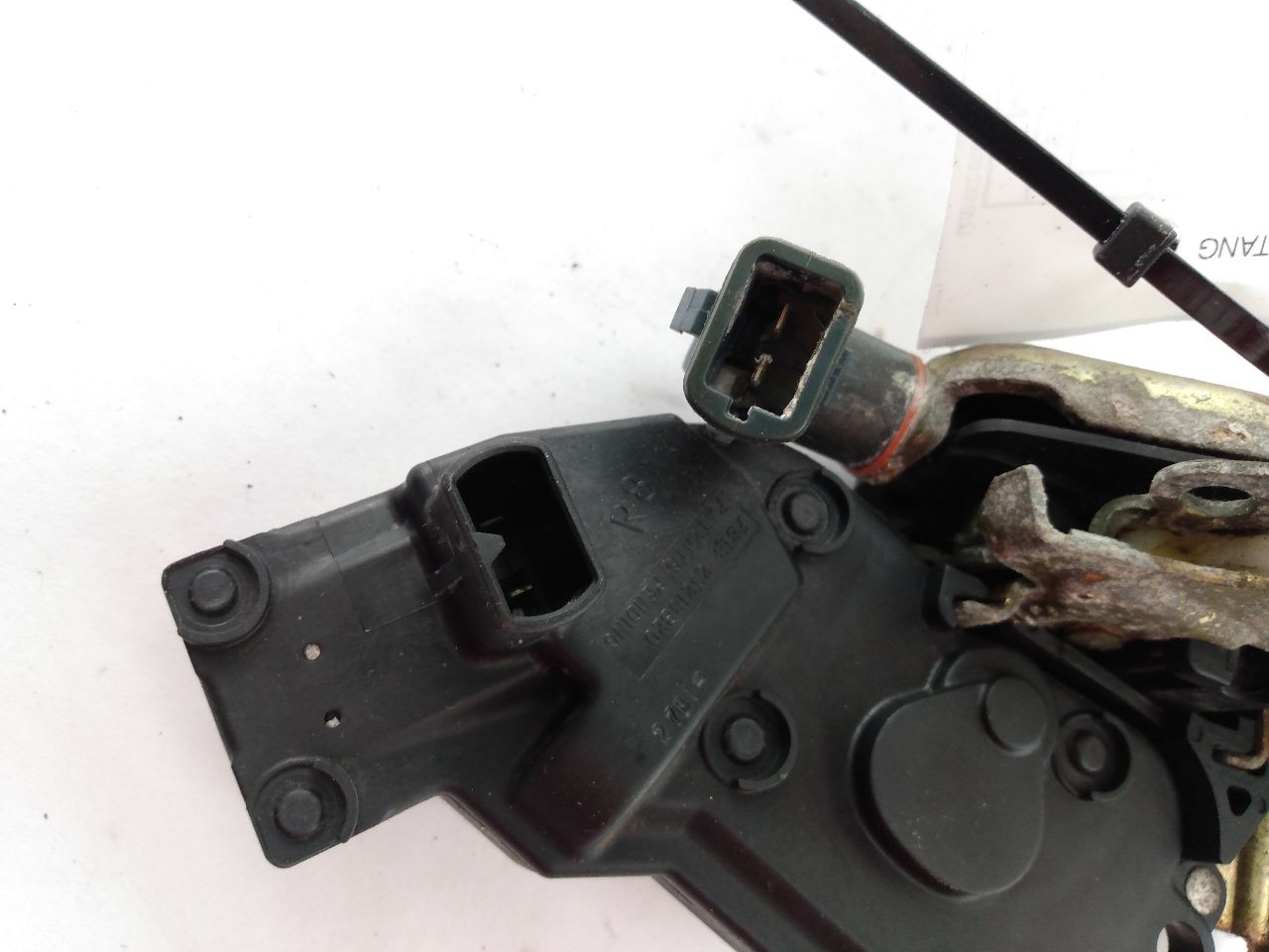 Ford Mustang Front Right Door Lock Actuator With Interior Door Handle