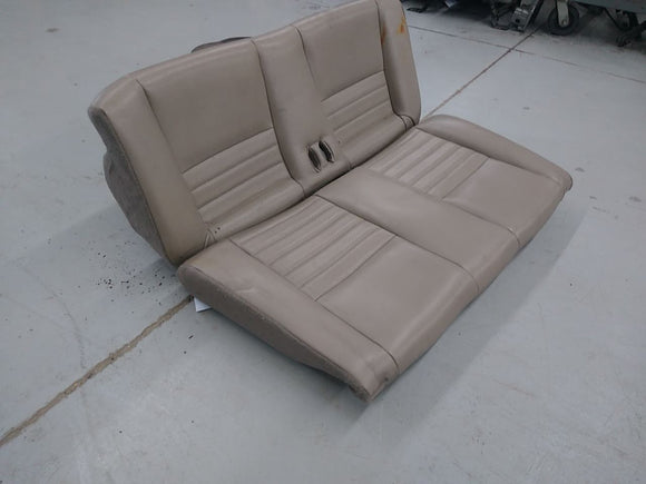 Ford Mustang Rear Seat Set