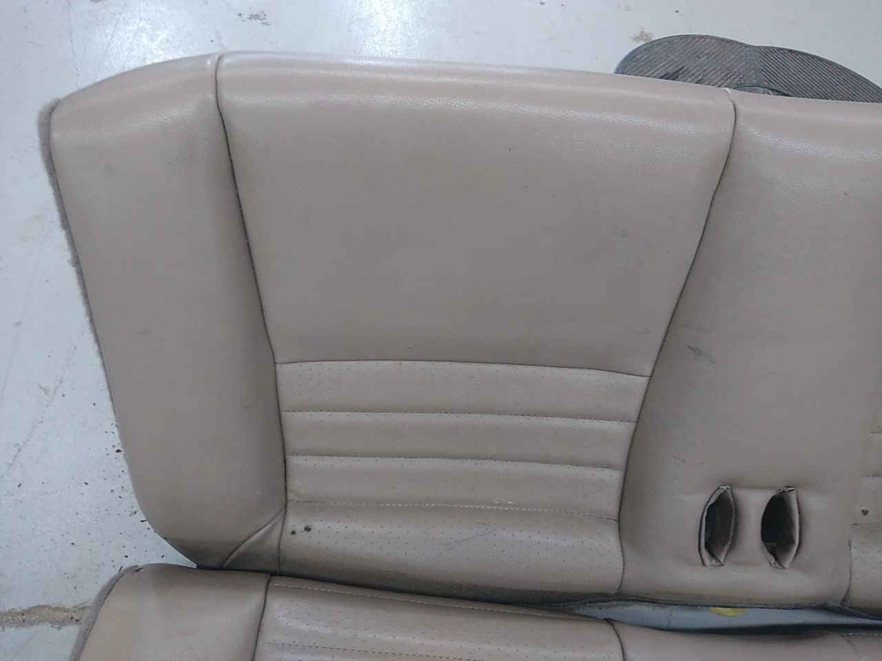 Ford Mustang Rear Seat Set