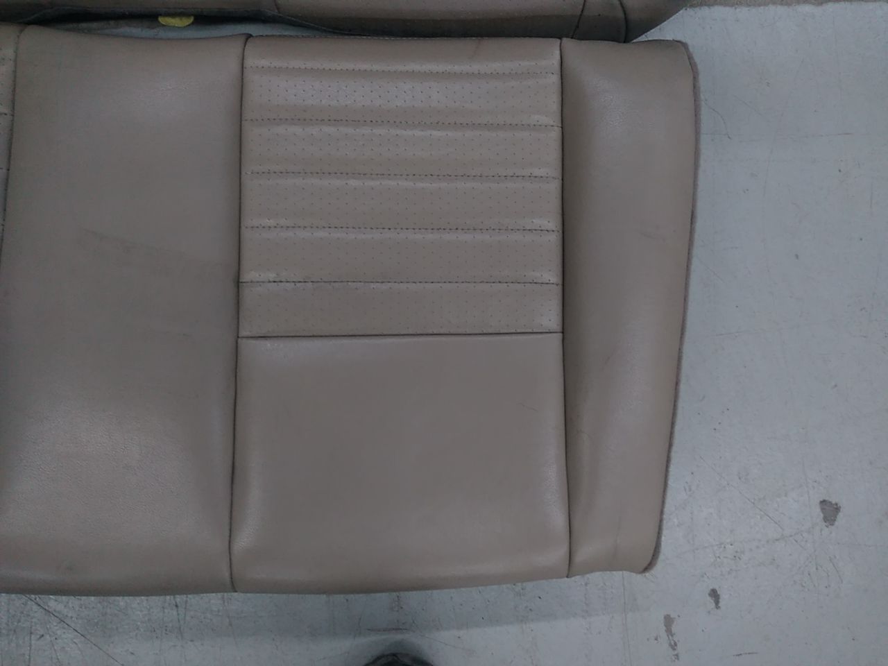 Ford Mustang Rear Seat Set