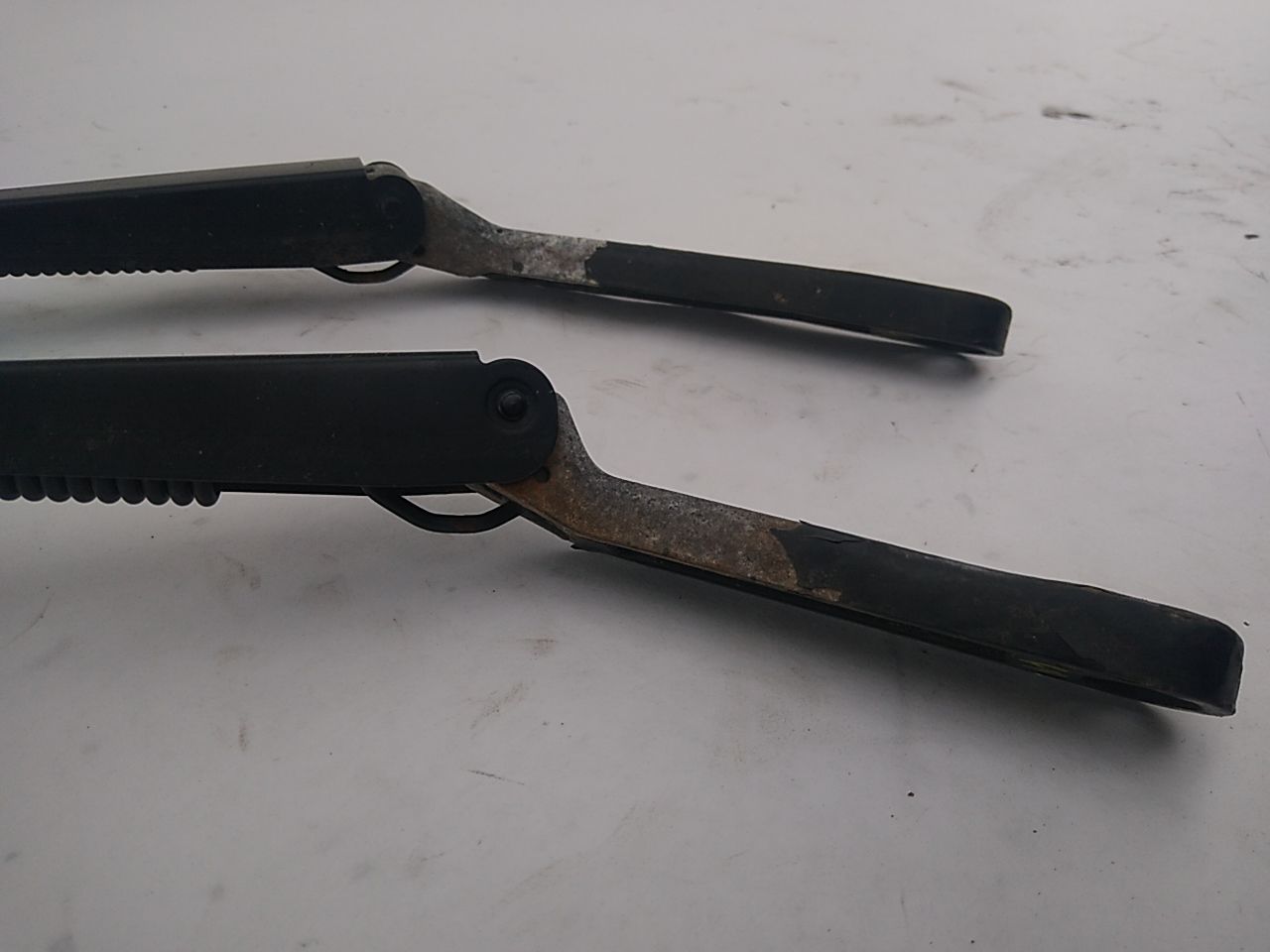 Honda Prelude Pair Of Windshield Wiper Arms