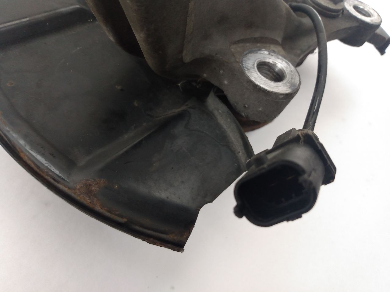 Saab 9-3 Front Right Knuckle