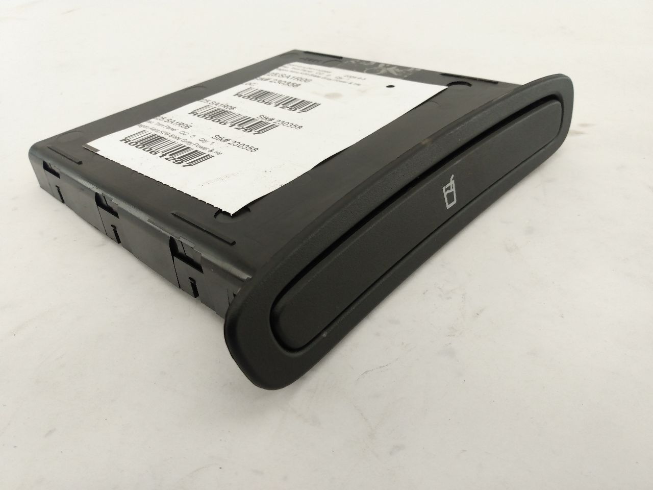 Saab 9-3 Rear Center Cup Holder | Playground PAR