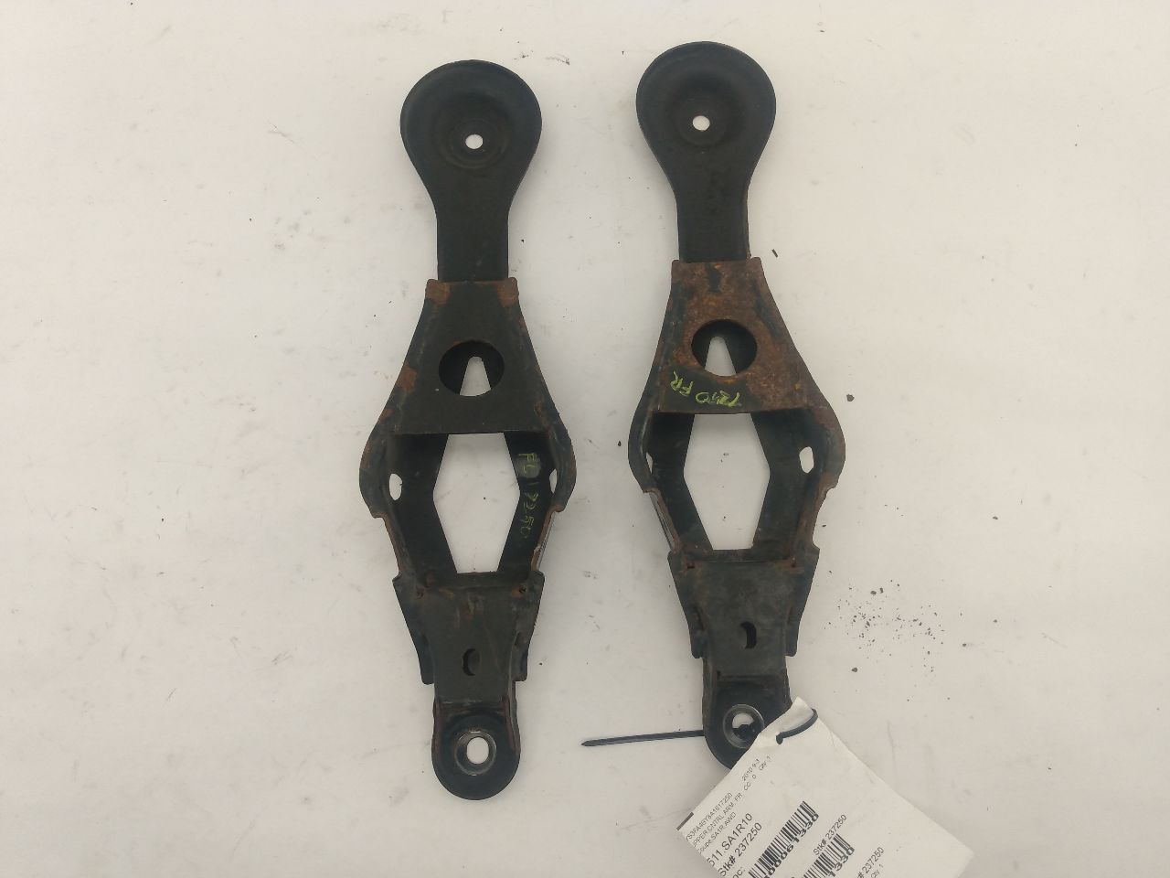 Saab 9-3 Pair Of Upper Control Arms