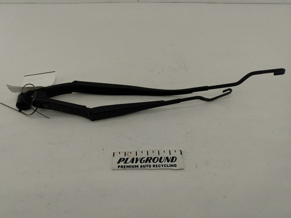 Hyundai Veloster Pair Of Windshield Washer Arms