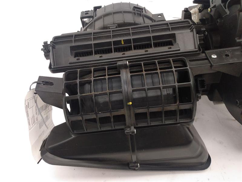 Hyundai Veloster Heater Housing Assembly - 0