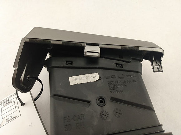 Hyundai Veloster Front Right Air Vent