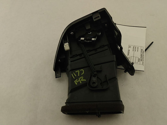 Hyundai Veloster Front Right Air Vent