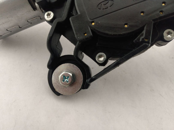 Hyundai Veloster Rear Center Wiper Motor