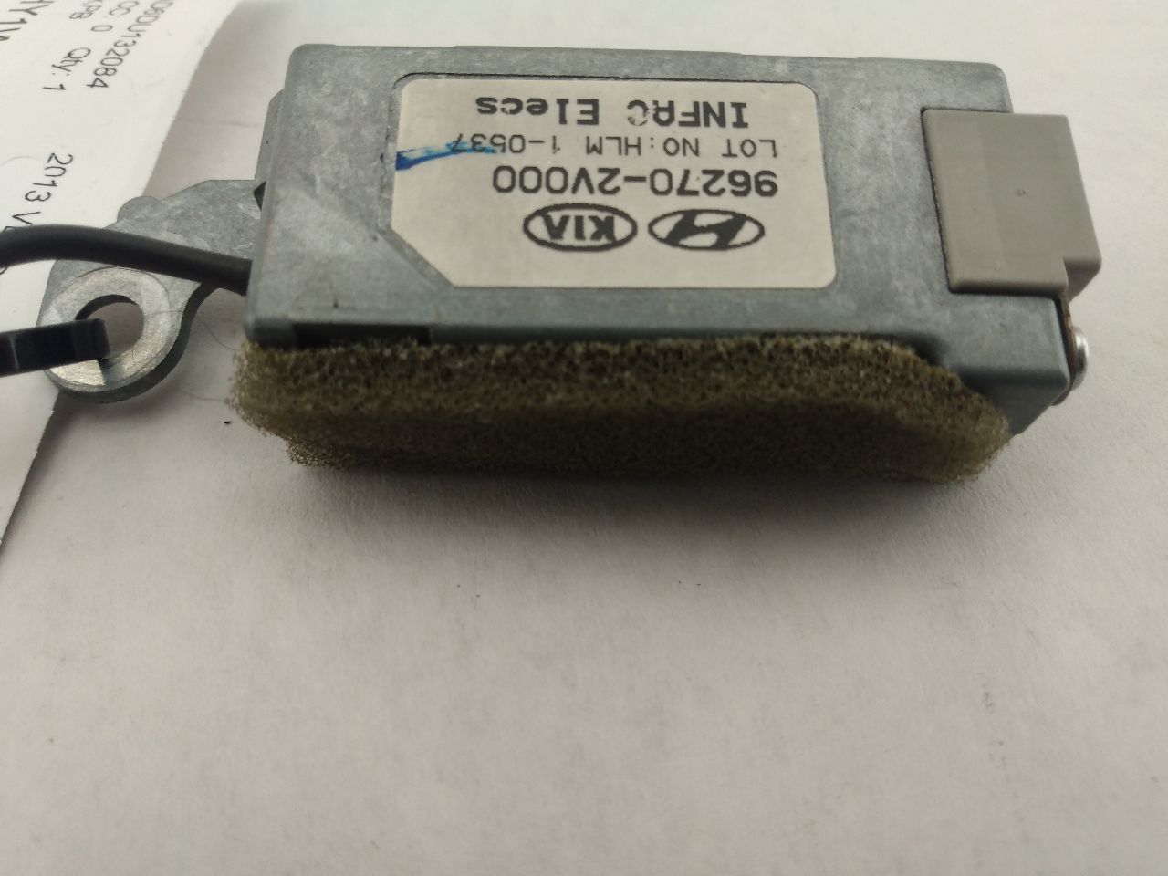 Hyundai Veloster Radio Antenna Connector