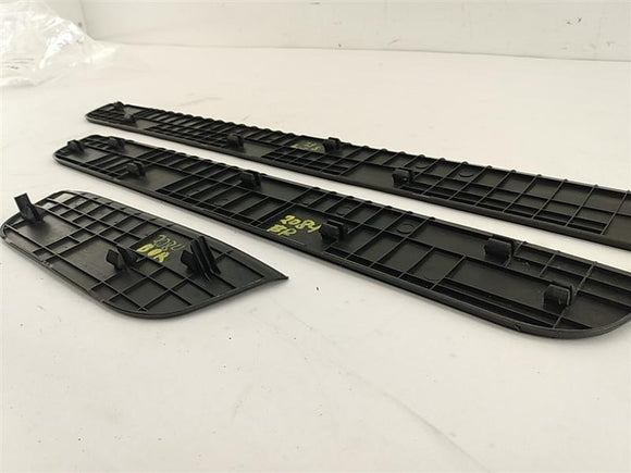 Hyundai Veloster Set Of Door Sill Trim Pieces