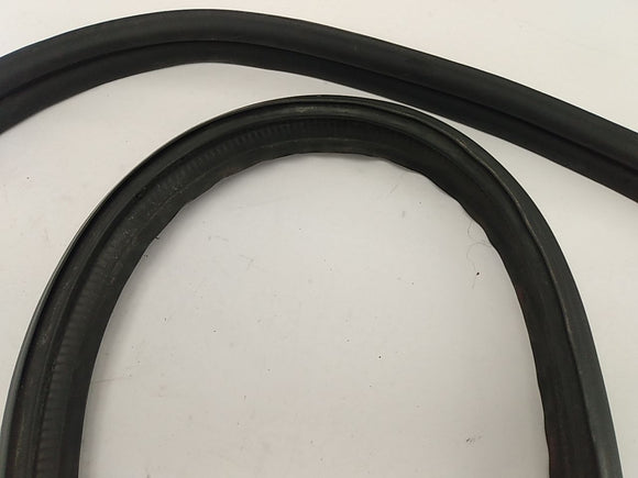 Hyundai Veloster Lid Gate Moulding