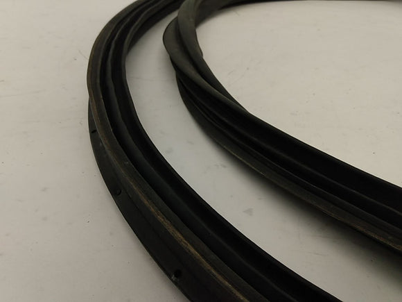 Hyundai Veloster Lid Gate Moulding