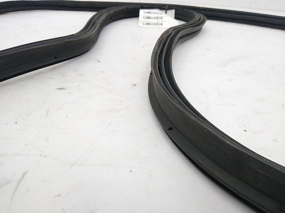 Hyundai Veloster Lid Gate Moulding