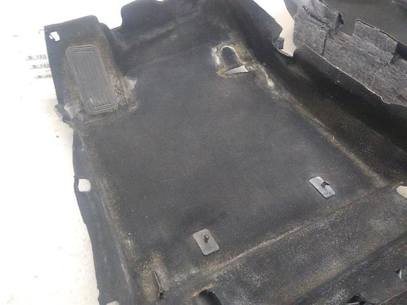 Hyundai Veloster Front Carpeting