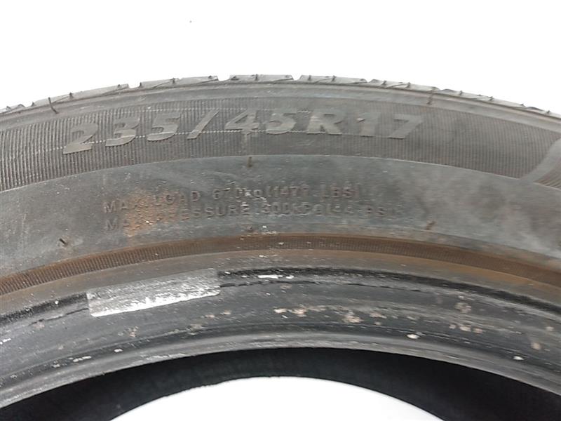 Saab 9-3 Single Advanta ER-700 Tire 235/45R17