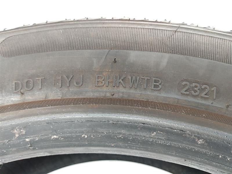 Saab 9-3 Single Advanta ER-700 Tire 235/45R17