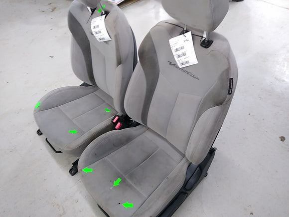 Hyundai Veloster Pair Of Front Seats