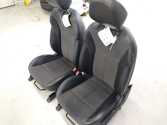 Hyundai Veloster Pair Of Front Seats