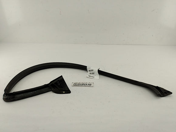 Ford Mustang Front Left Door Moulding