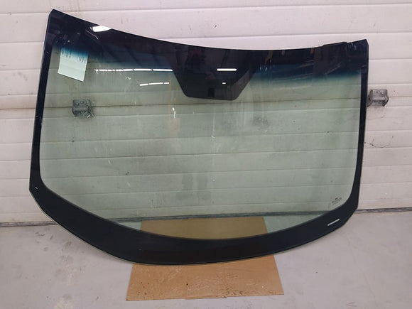 Hyundai Veloster Front Windshield