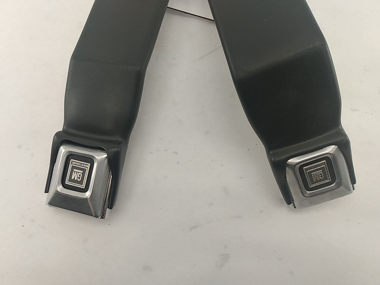 Chevrolet Corvette Pair Of Seat Belt Buckles